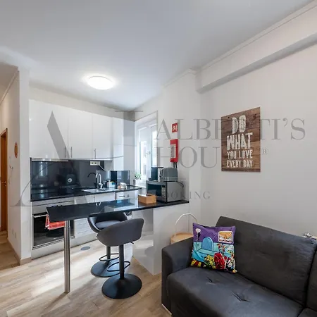 Alberti's House Apartment
