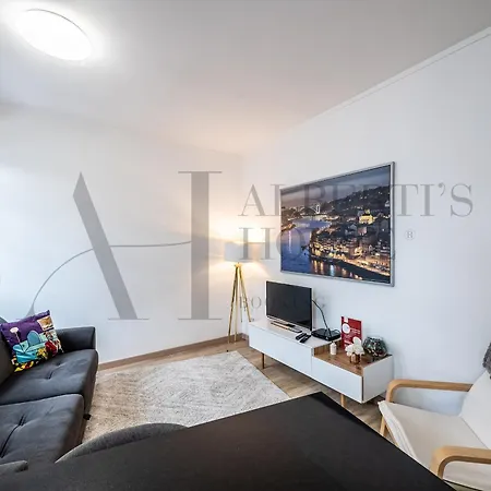 Alberti's House Apartment *